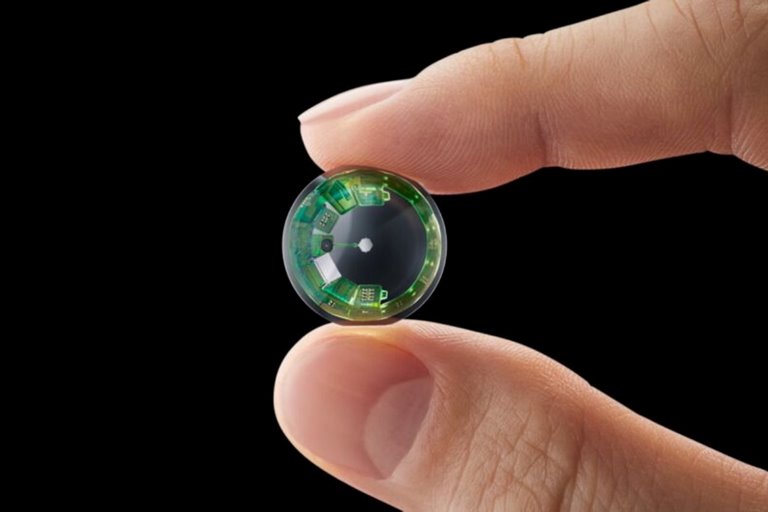 چشم‌انداز آینده لنزهای تماسی هوشمند؛ فناوری واقعیت افزوده مقابل چشمان شما